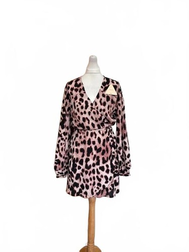 Dancing leopard ginger - dancing,