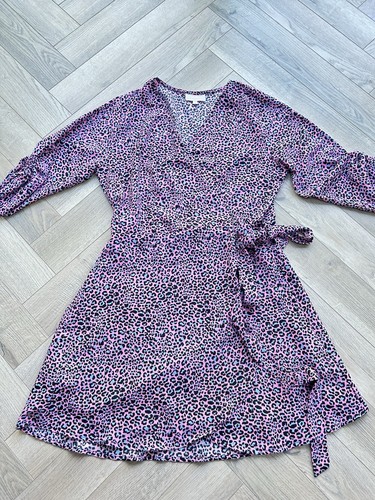 Dancing leopard animal print - dancing,