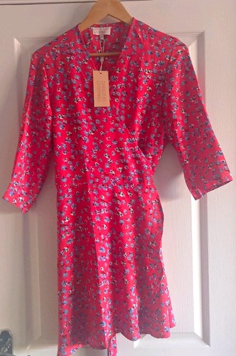 Dancing leopard women - leopard, wrap