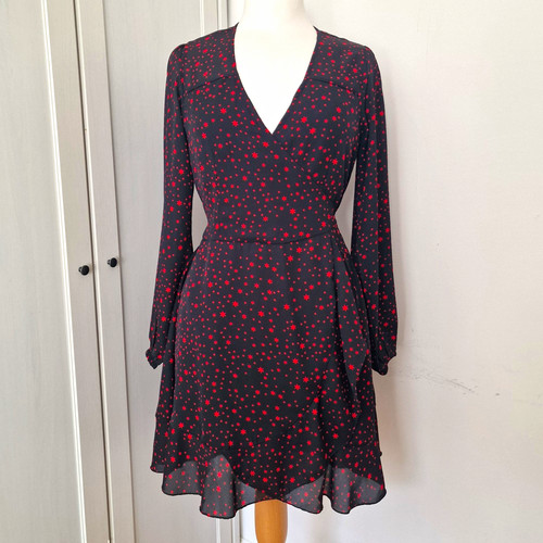 Dancing leopard black red star - dancing,