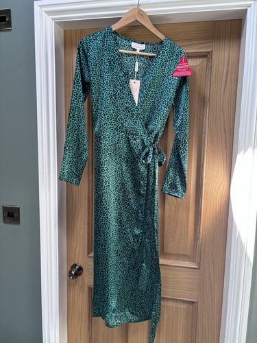 Dancing leopard green - dancing, wrap